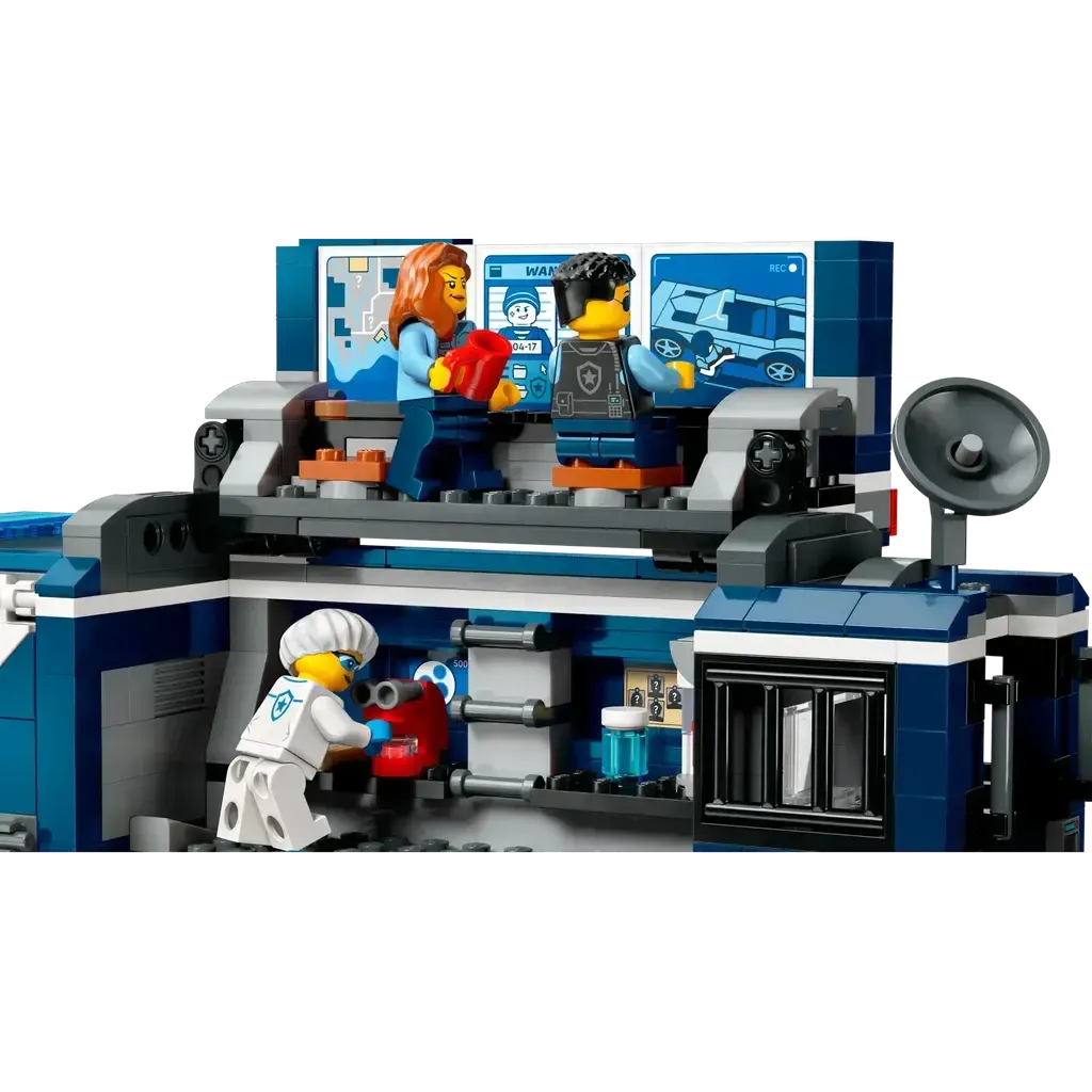 Police Mobile Crime Lab Truck - Image 4