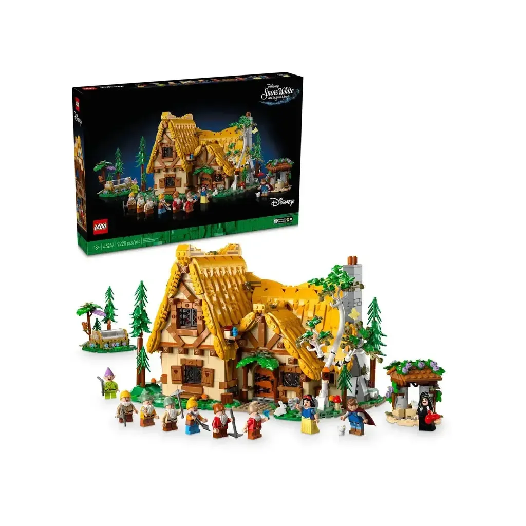 Snow White and the Seven Dwarfs Cottage - Image 2