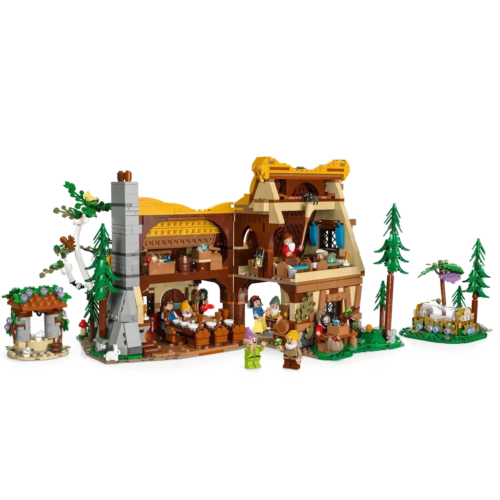 Snow White and the Seven Dwarfs Cottage - Image 3