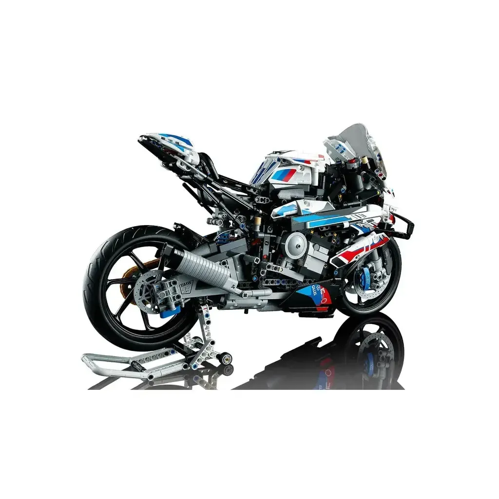 BMW M 1000 RR - Image 4
